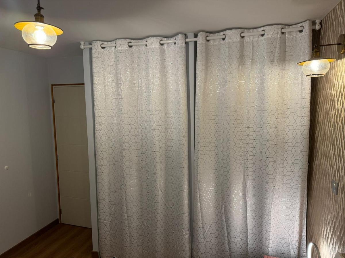 Chambre Privee/Climatisee+Tv /Petit Dejeuner Inclu/Tout Confort Νεβέρ Εξωτερικό φωτογραφία