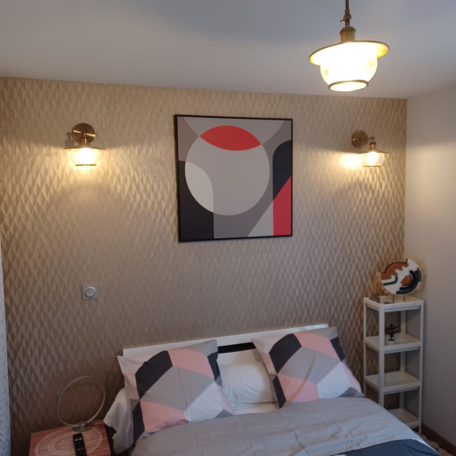 Chambre Privee/Climatisee+Tv /Petit Dejeuner Inclu/Tout Confort Νεβέρ Εξωτερικό φωτογραφία